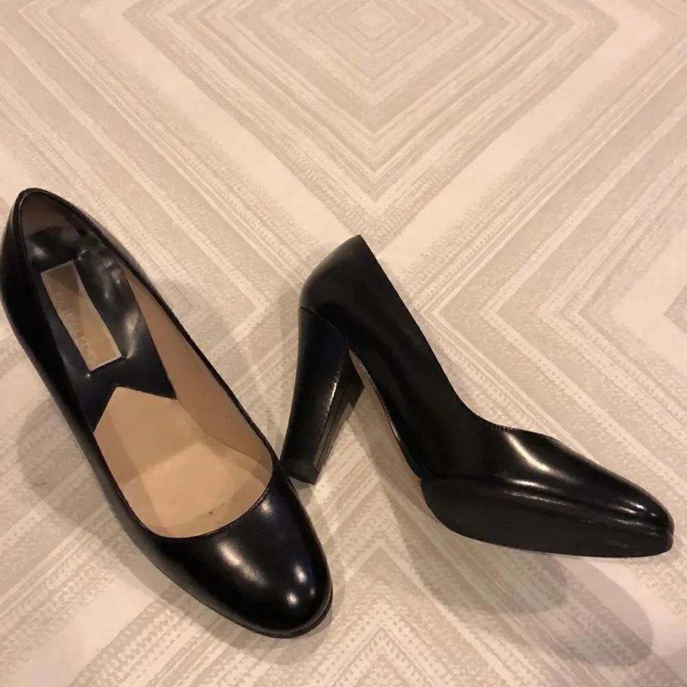 Michael Kors Black Round Toe Chunky Heels